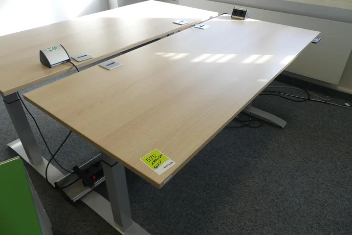 Rohde & Grahl - Elektrisch höhenverstellbarer Schreibtisch Maße in cm ca. 180 x 80